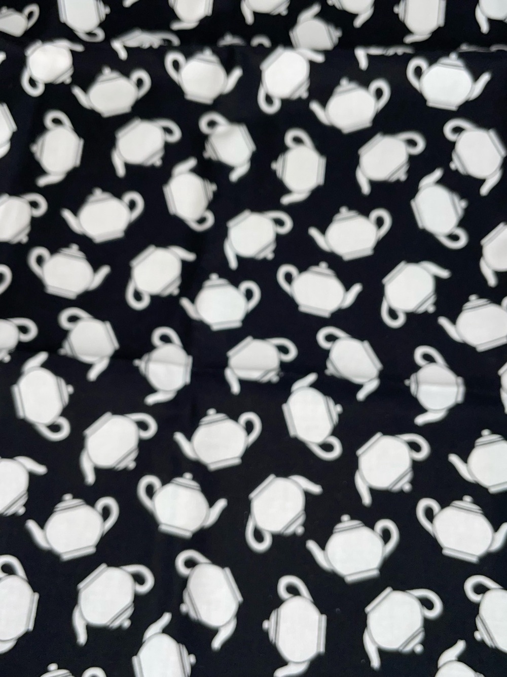 7 CottonFat Quarters Fabric Bundle Forks & Spoons/Teapots B & W Quilting Crafts - Picture 8 of 12